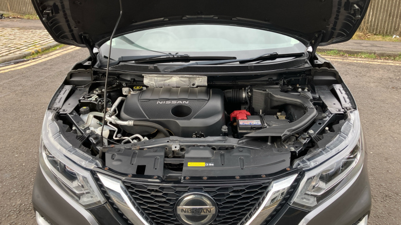 Nissan Qashqai 1.5 dCi N-Connecta 5dr Diesel Hatchback